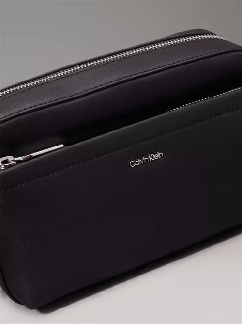 CK MUST CONVERTIBLE CAMERA BAG CALVIN KLEIN | K60K612901/BEH